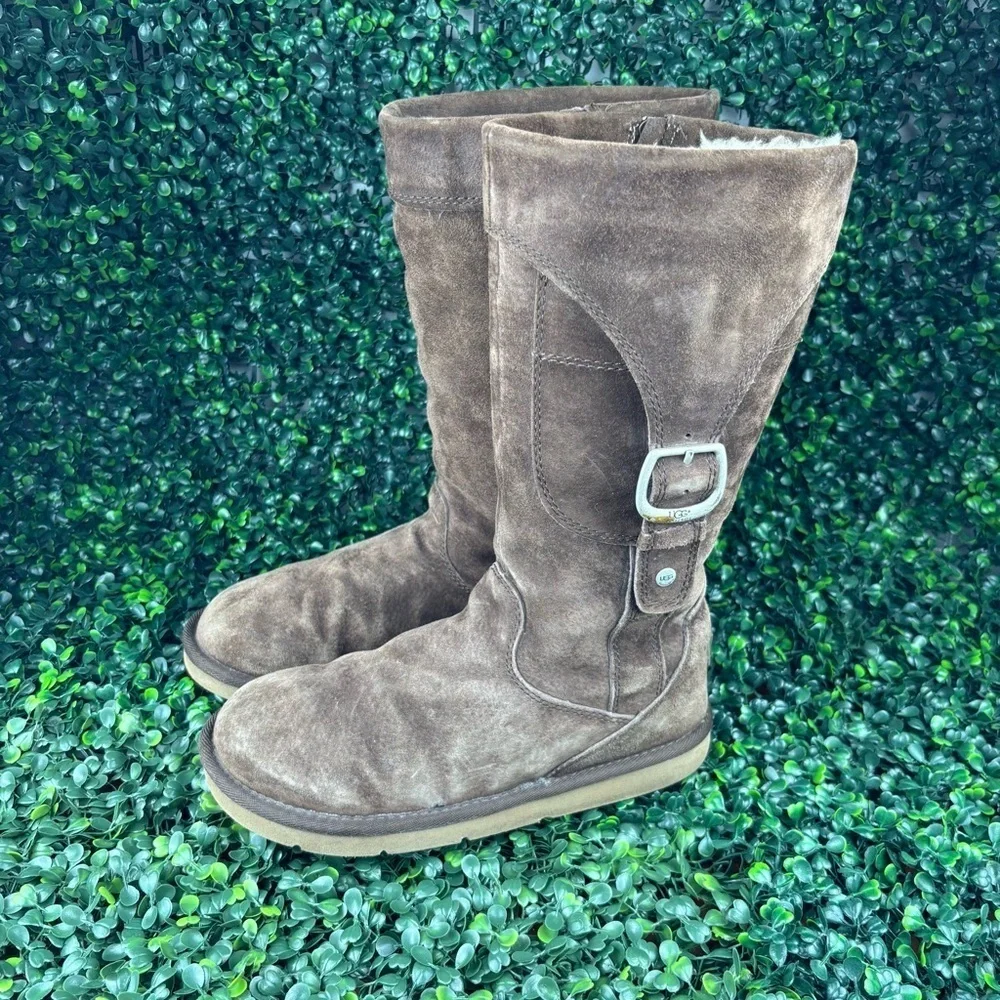 UGG AUSTRALIA CARGO SHEEPSKIN TALL WINTER BOOTS SIZE 8 woman